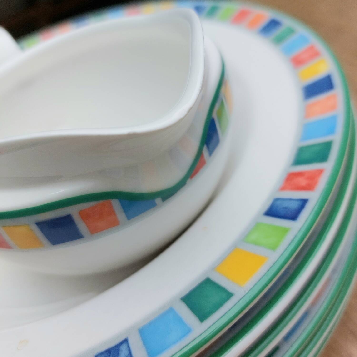 Villeroy & Boch easy twist alea gravy boat