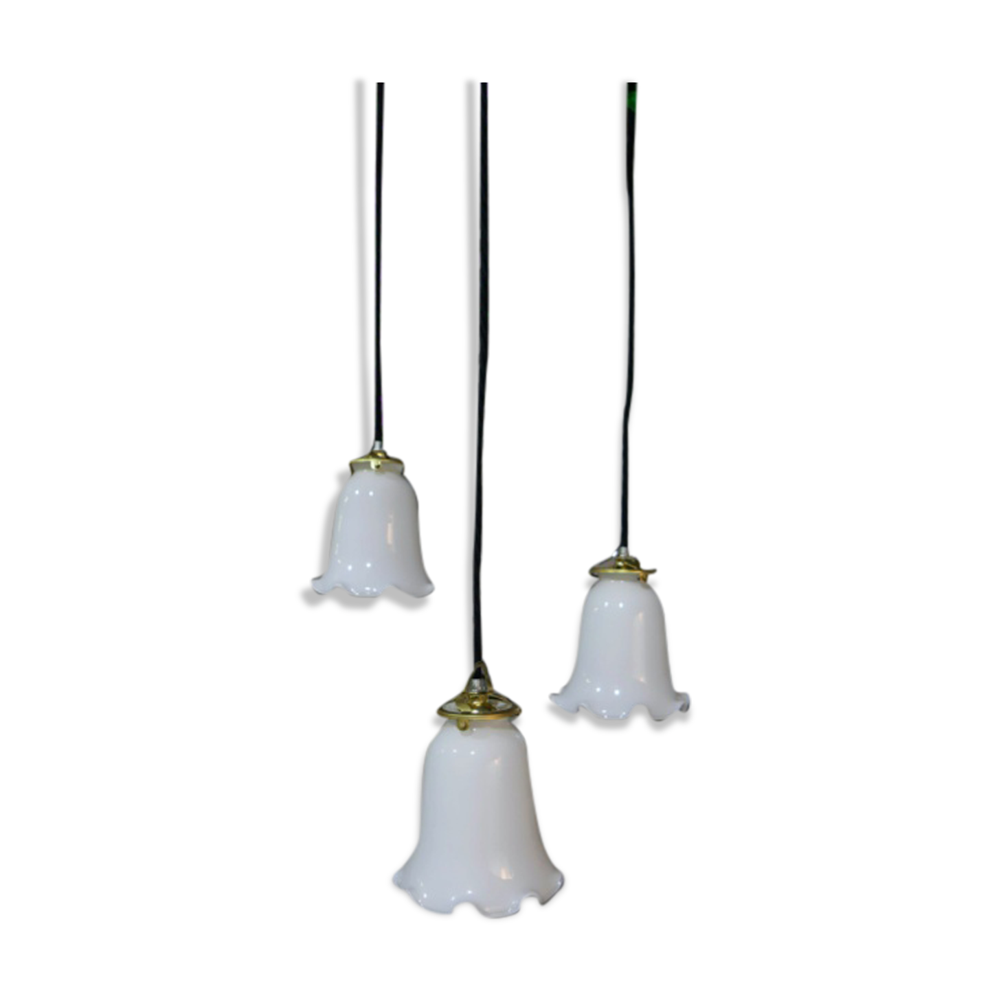 Lace opaline suspension