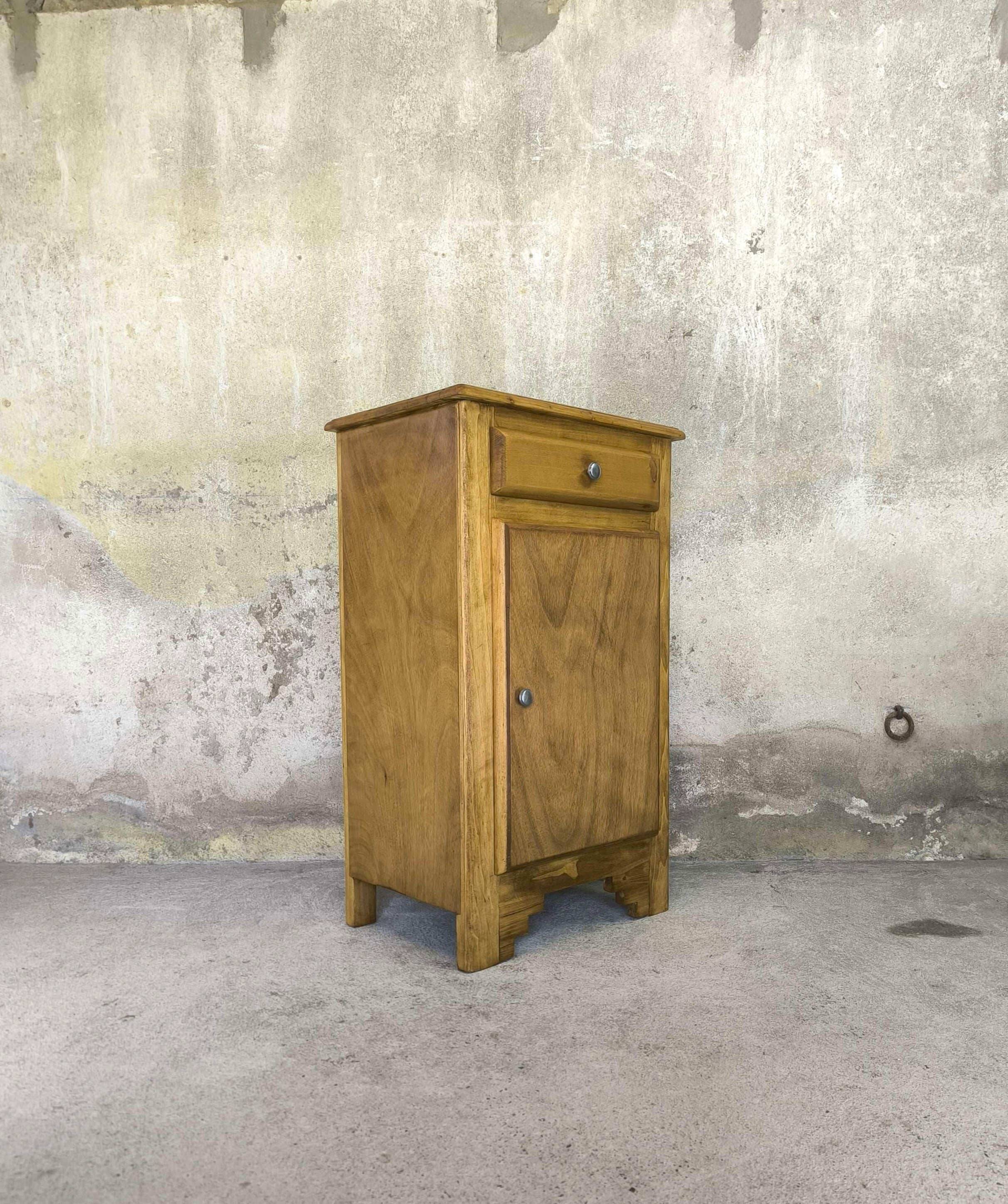 Vintage wooden sideboard/confiturier