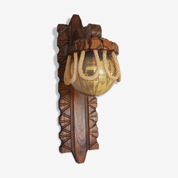 Sconce in wood and yellow glass ball from the 1960/1970