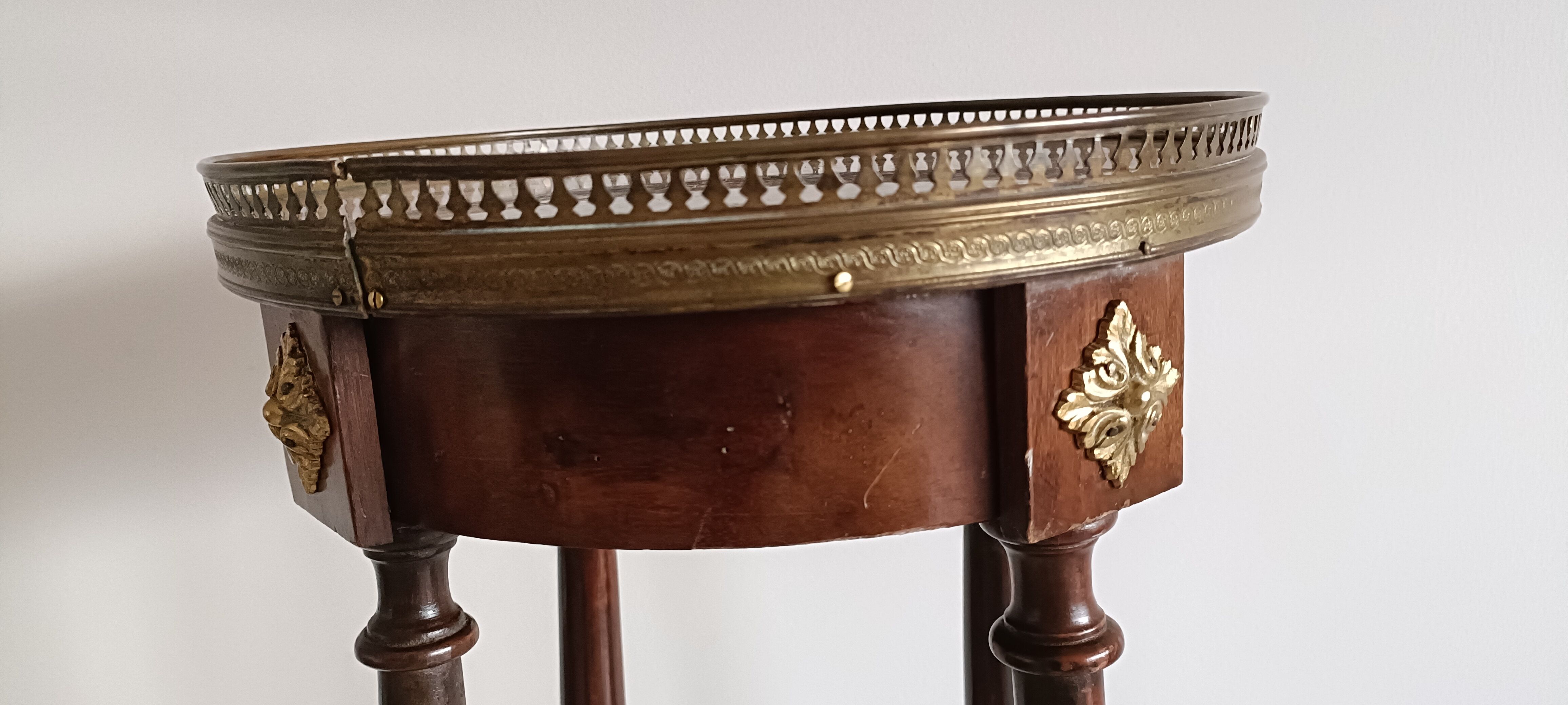 Napoleon harness 3 mahogany