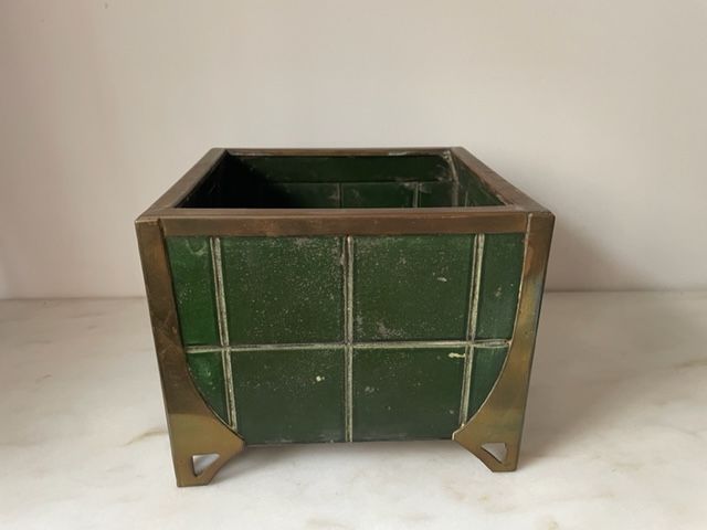 Pot cover in sheet metal and brass Art Nouveau Vienna Secession.