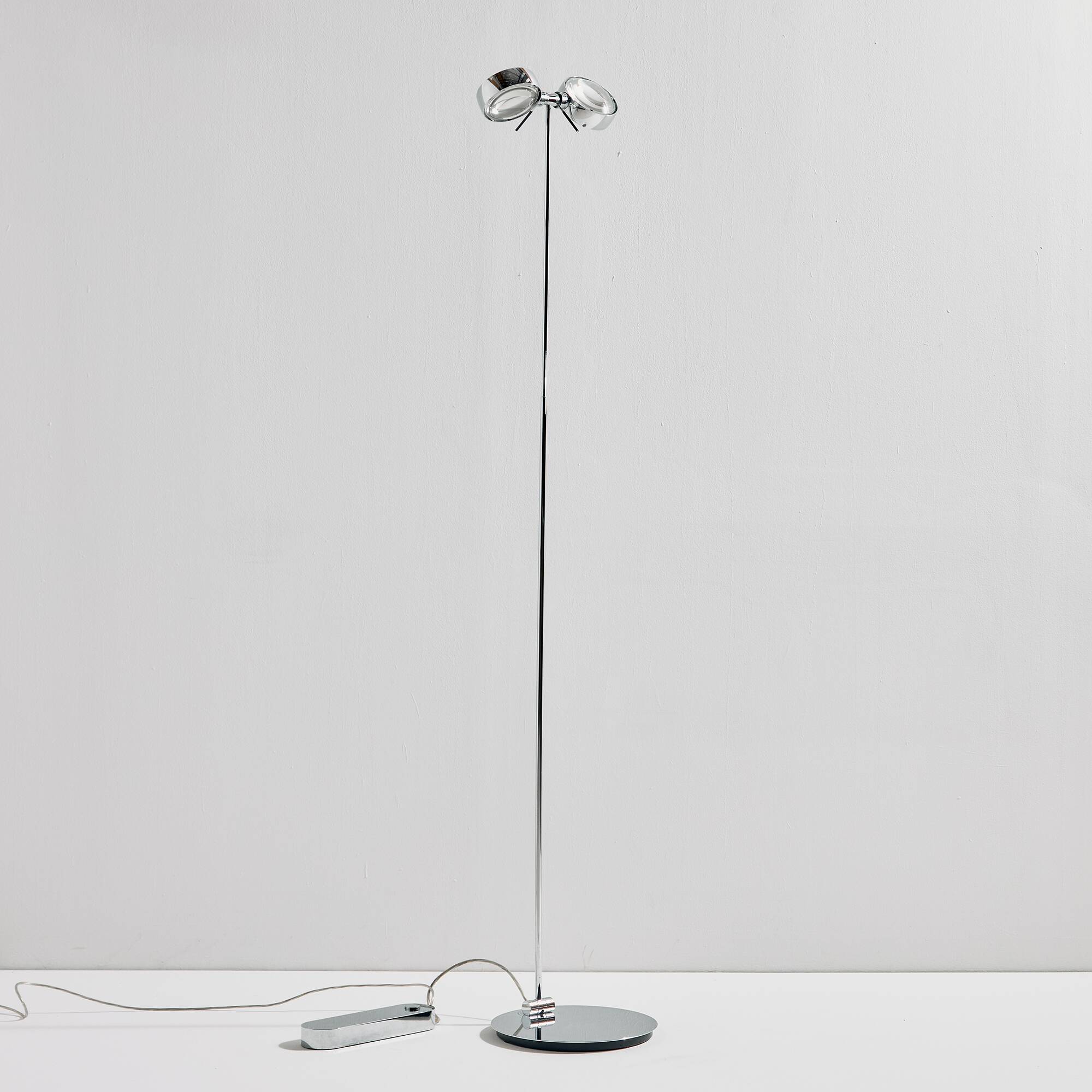 Sento terra floor lamp by Axel Meise & Christoph Kügler for Occhio