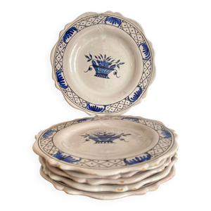 Assiettes à dessert - main
