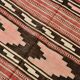 Tapis Kilim fait main rayé rose blush et marron, 131x196 cm