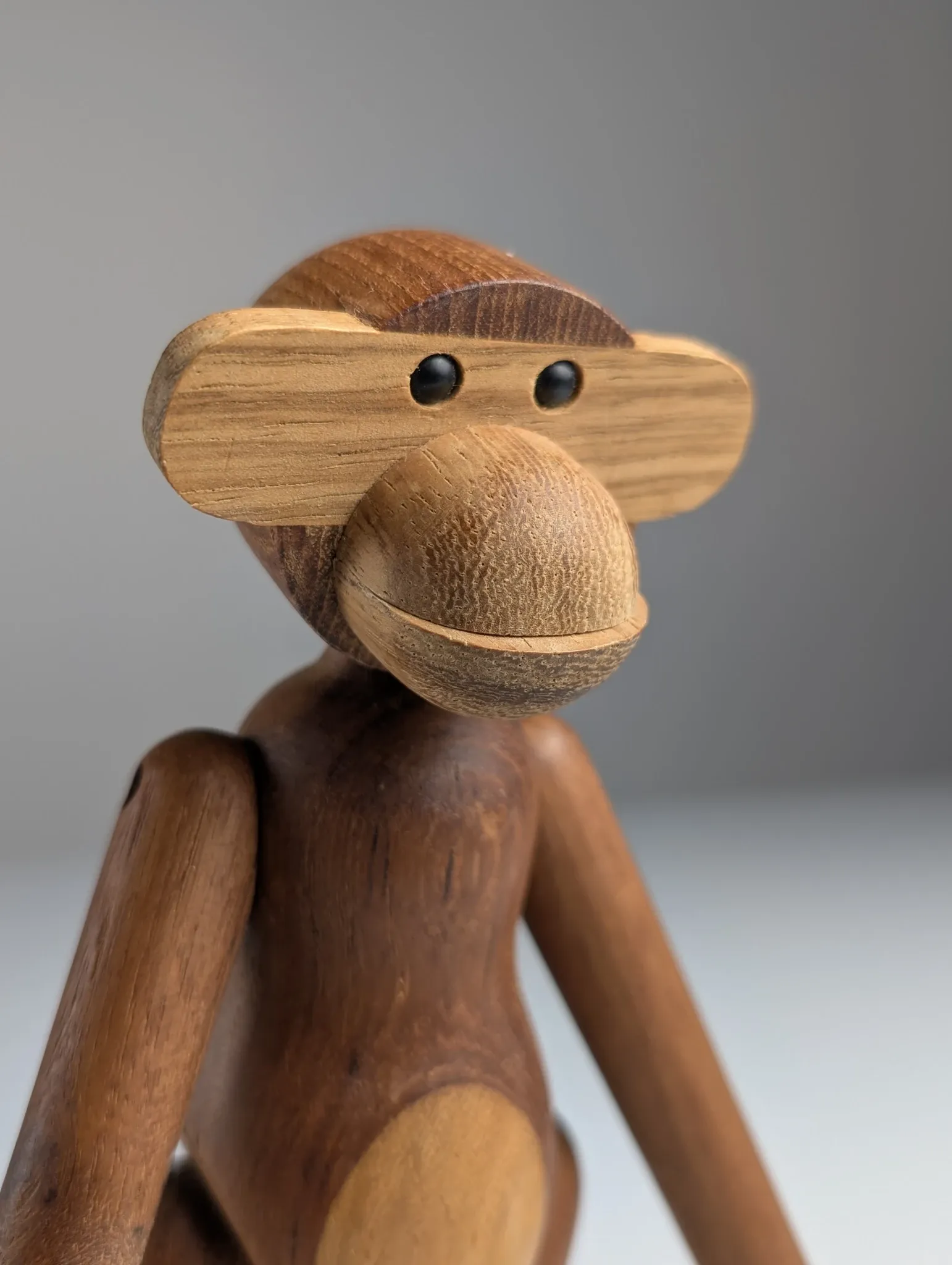 Large two-tone wooden monkey figure by Kay Bojesen, Danish design from the 20th century