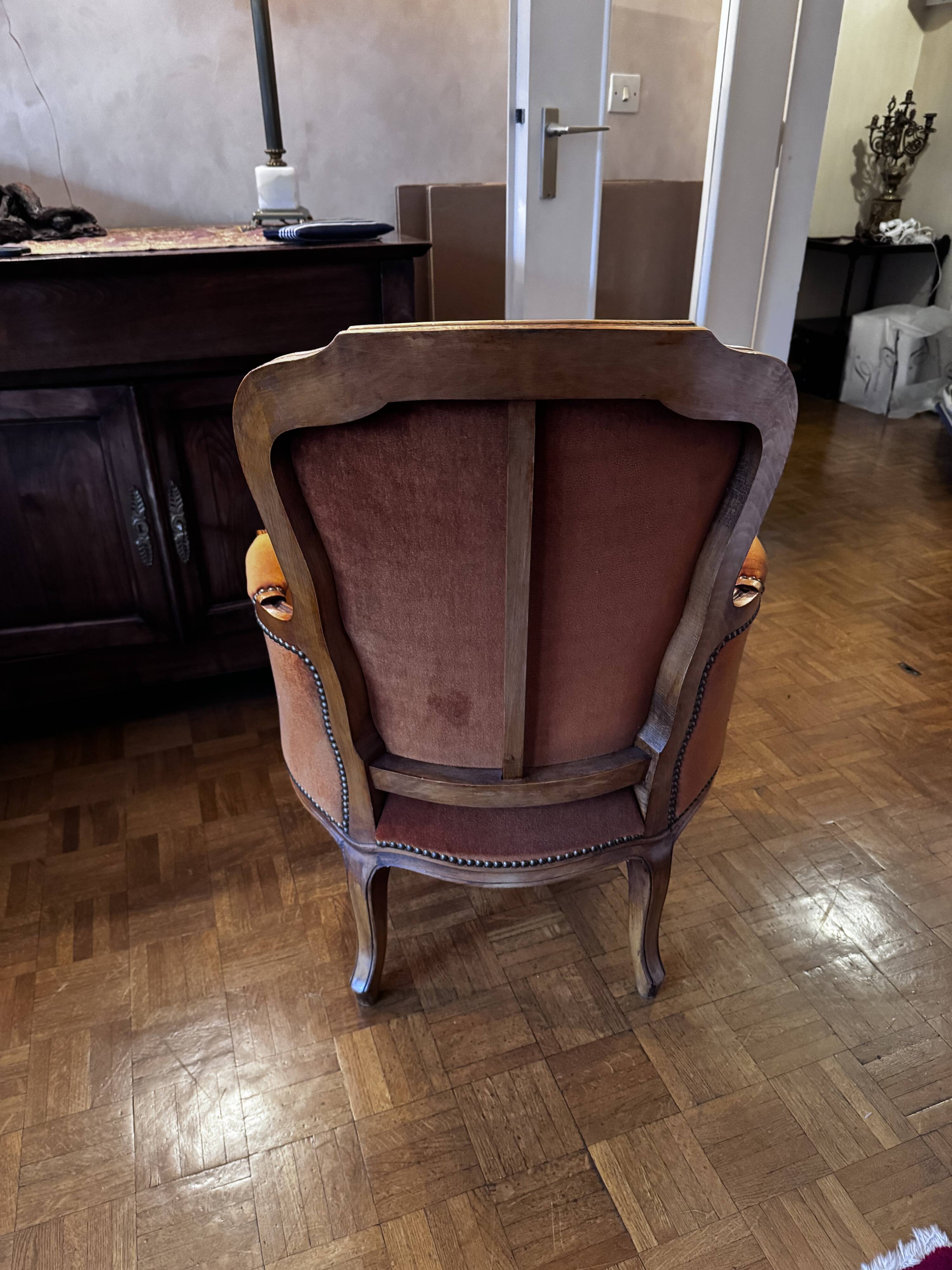 fauteuil bergère style Louis XV