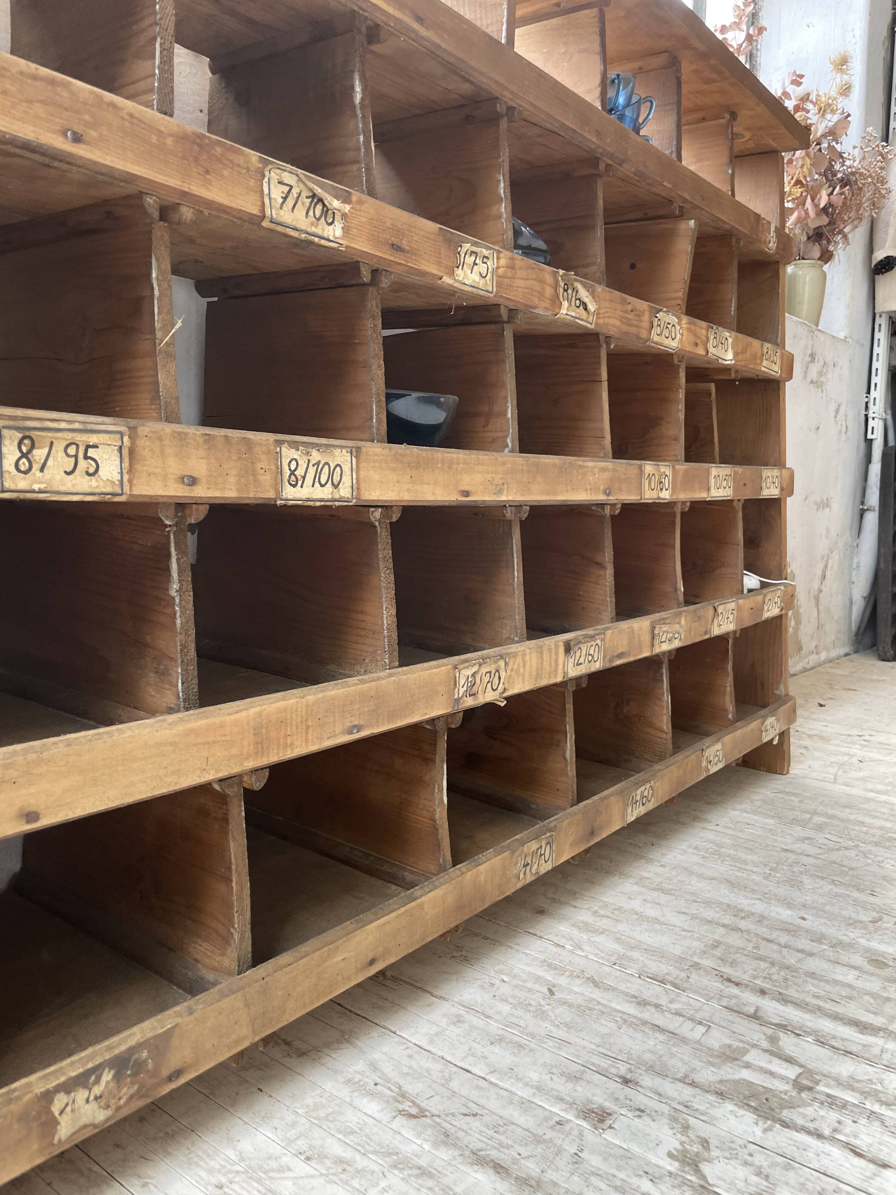 Meuble de métier pin à cases XL 250cm