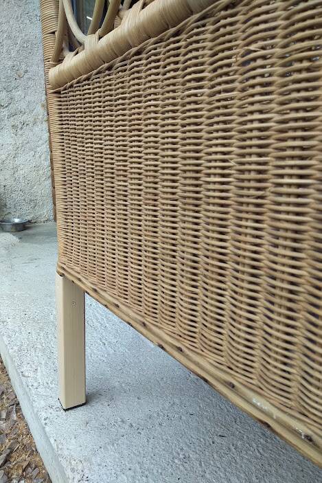 Rattan baby bed