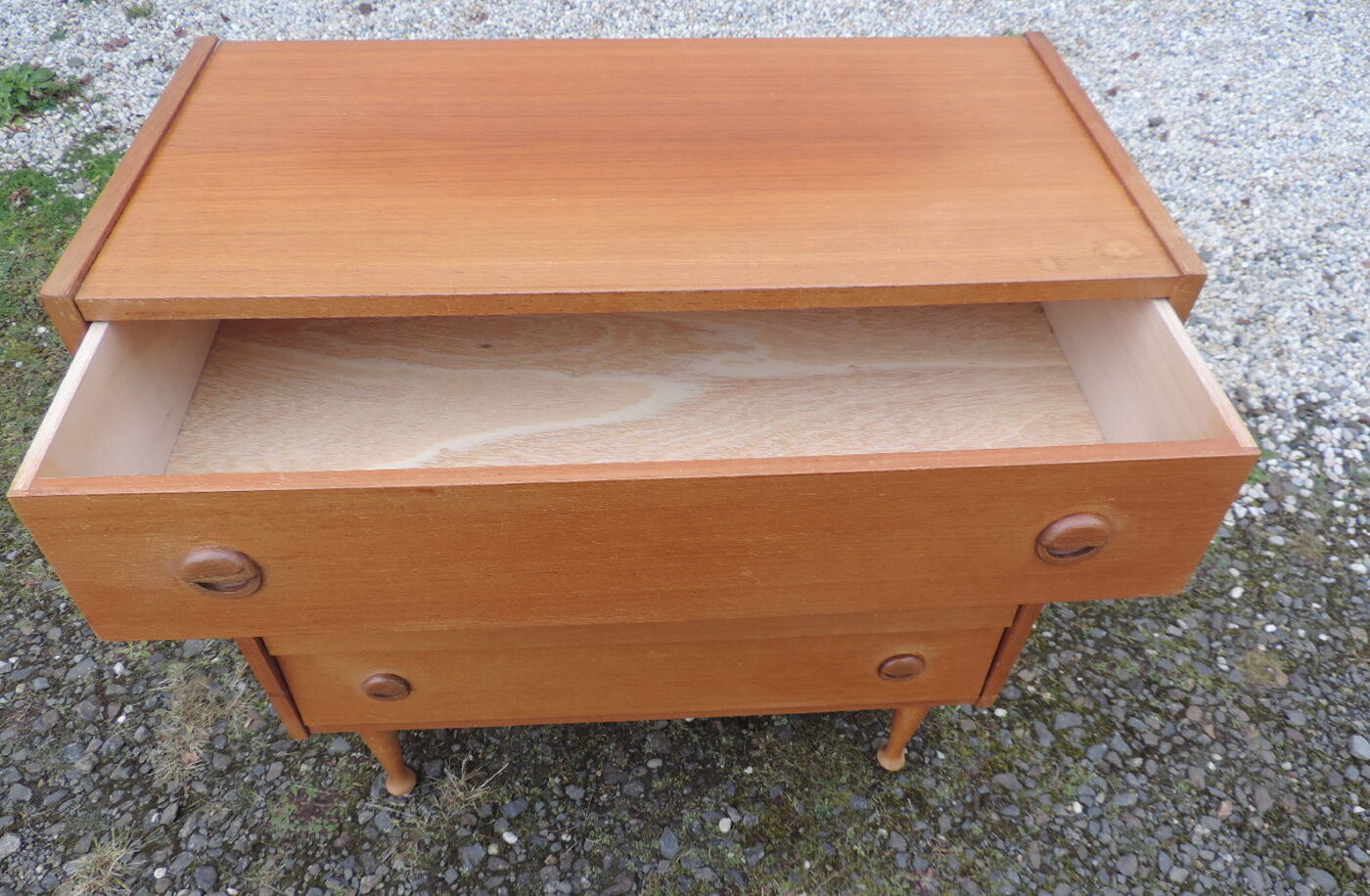 Vintage chest of drawers
