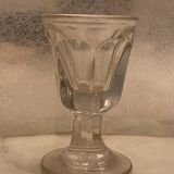 Deux verres de bar anciens