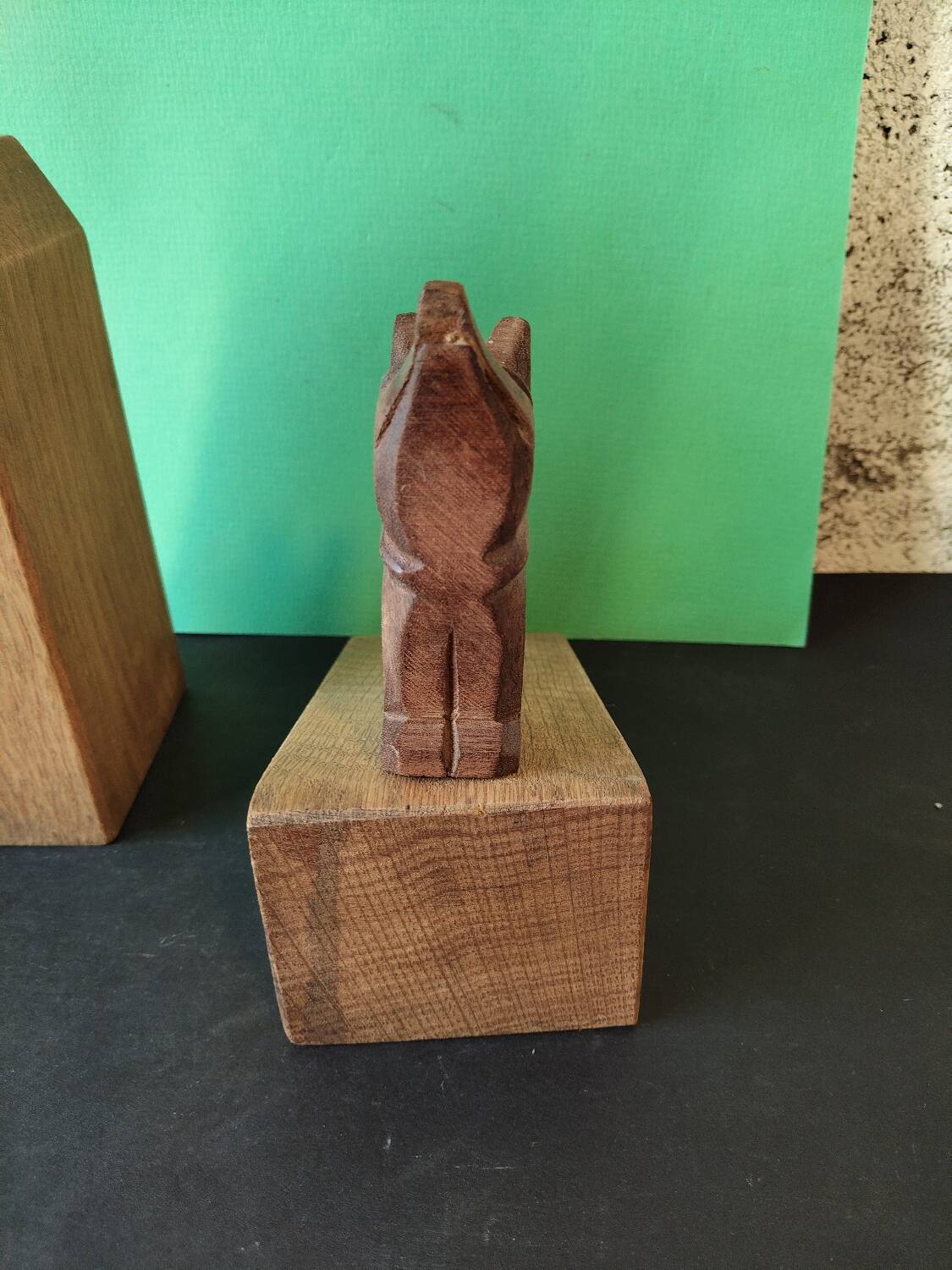Pair of sculpted oak bookends – The Crow and the Fox