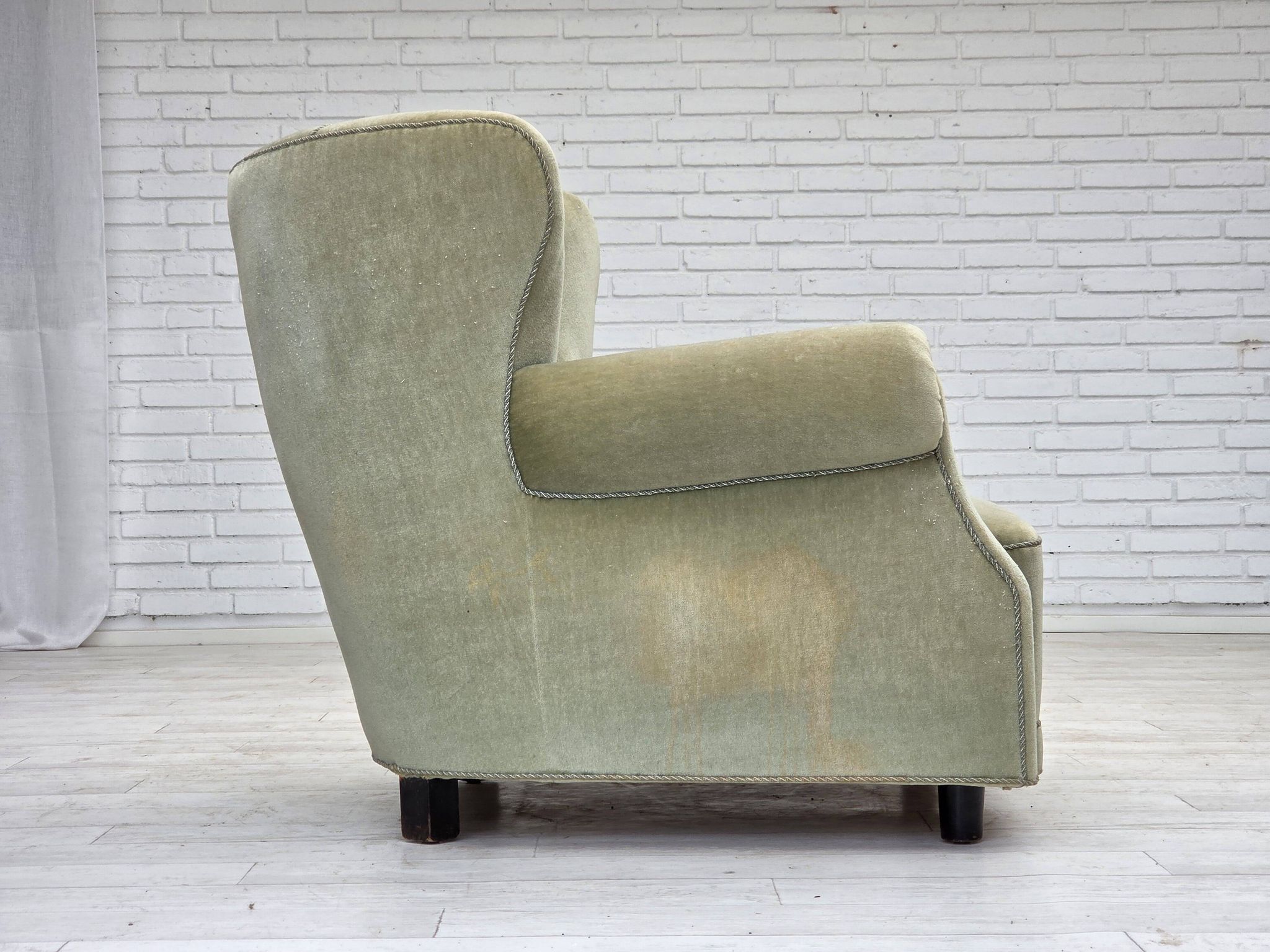 Fauteuil relax danois des années 1970, velours d'ameublement vert clair