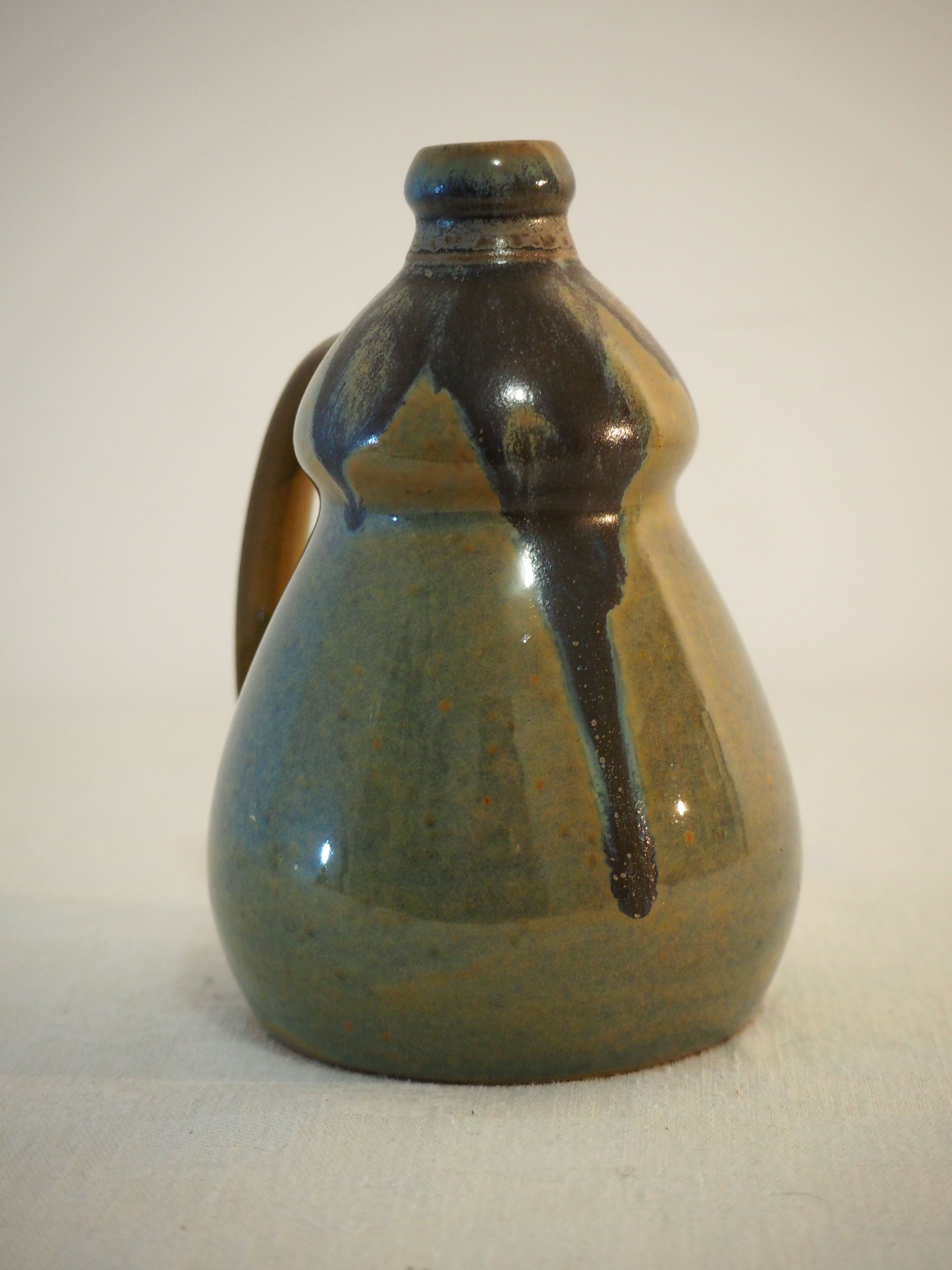 Pichet en céramique années 50