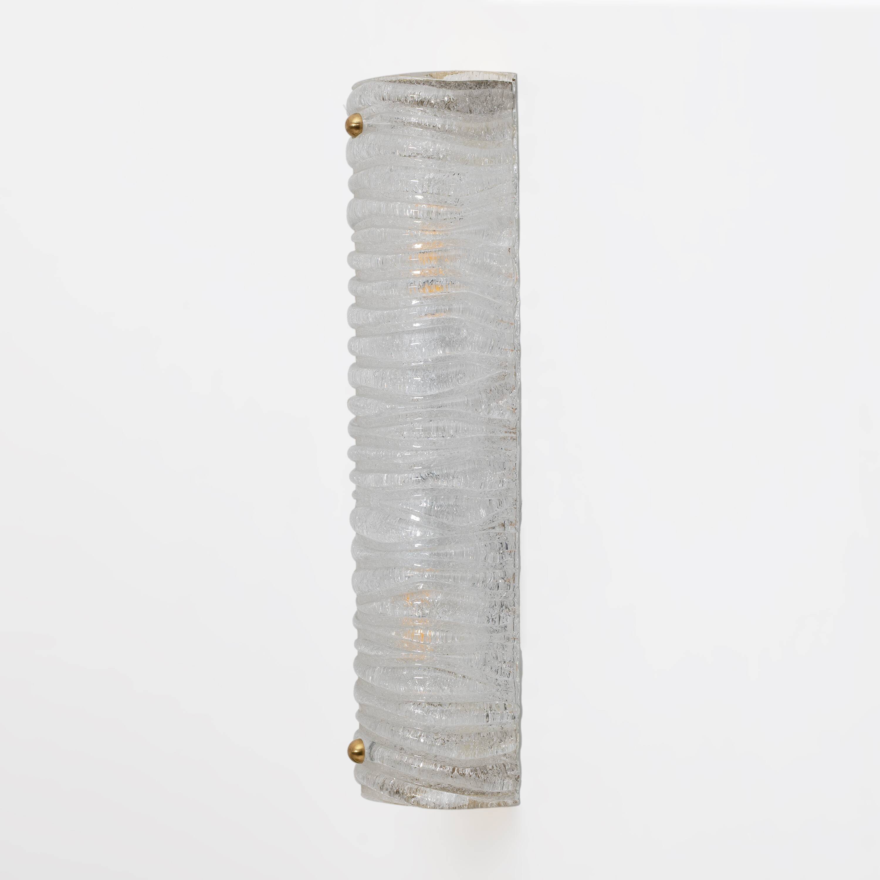 Pair of Barovier & Toso Art Decò Brass and Textured Murano Glass Sconces