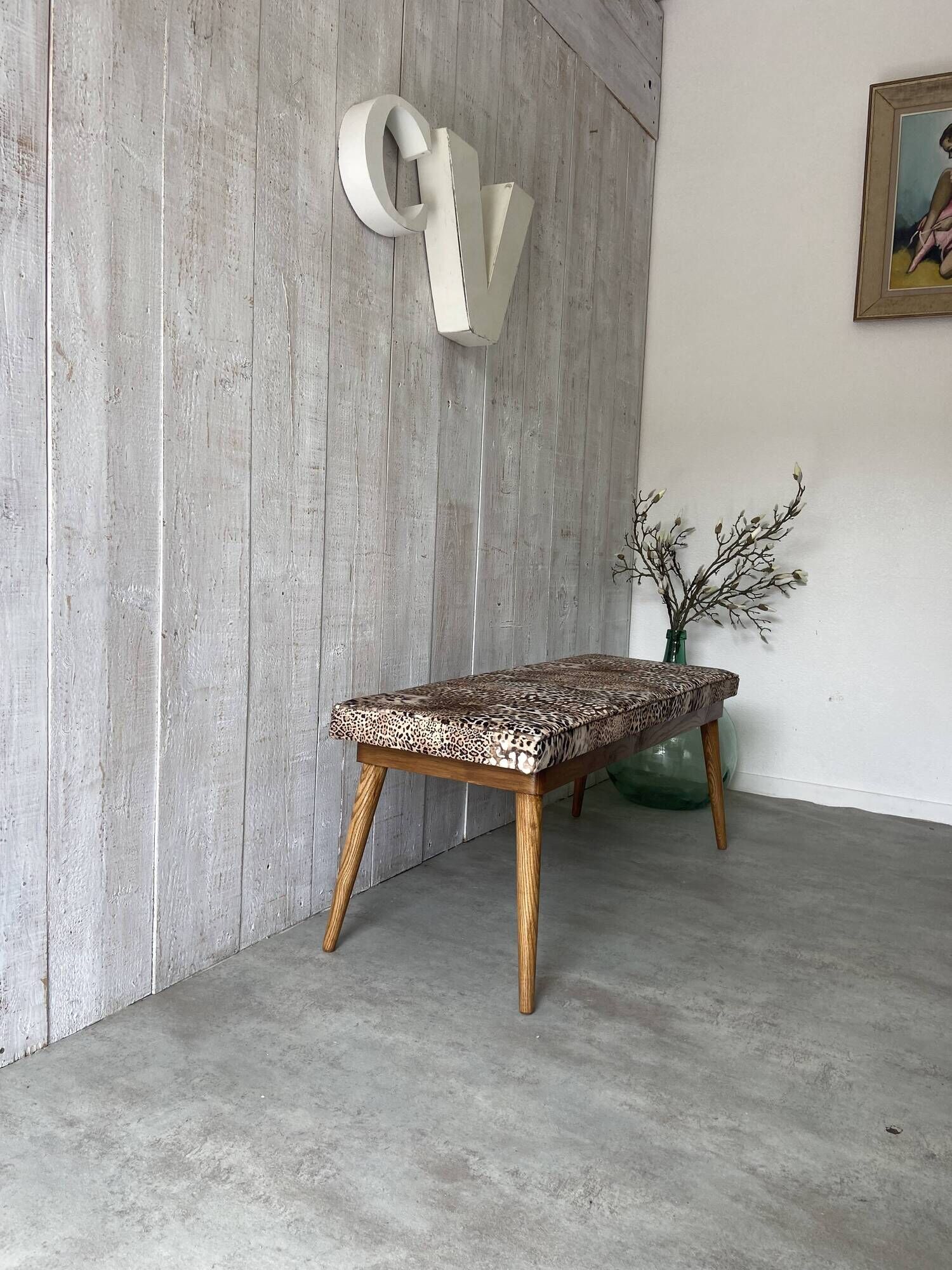Scandinavian bench