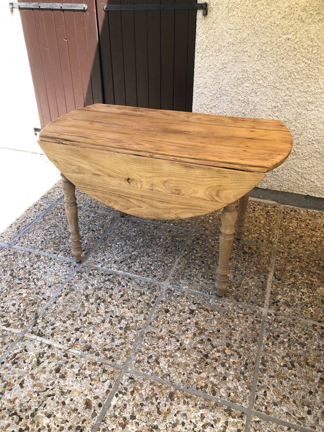 Farmhouse table with shutters