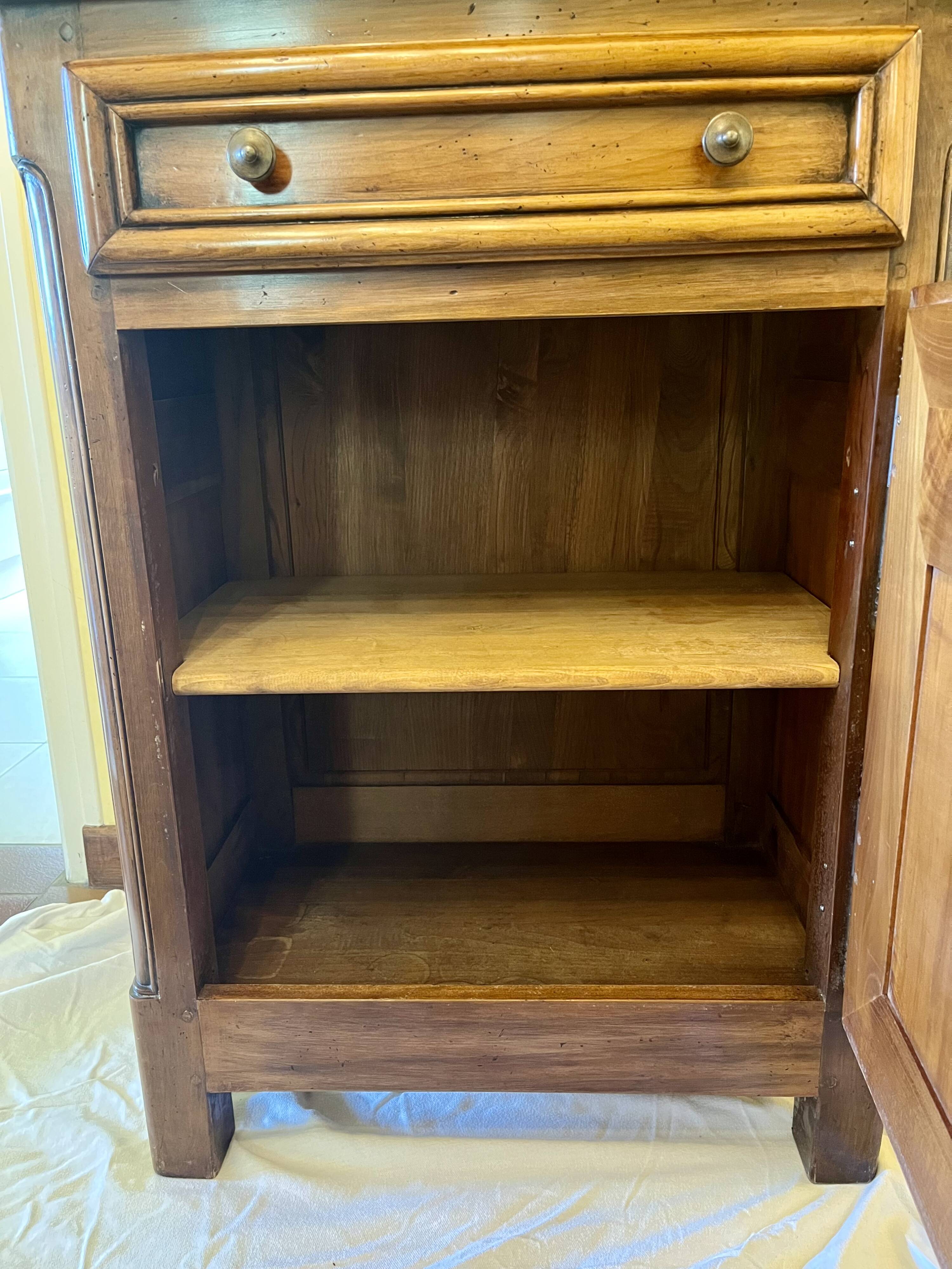 Buffet en bois massif, 1 porte, 1 tiroir