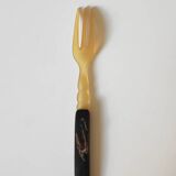 Fruit cutlery in blond and brown horn