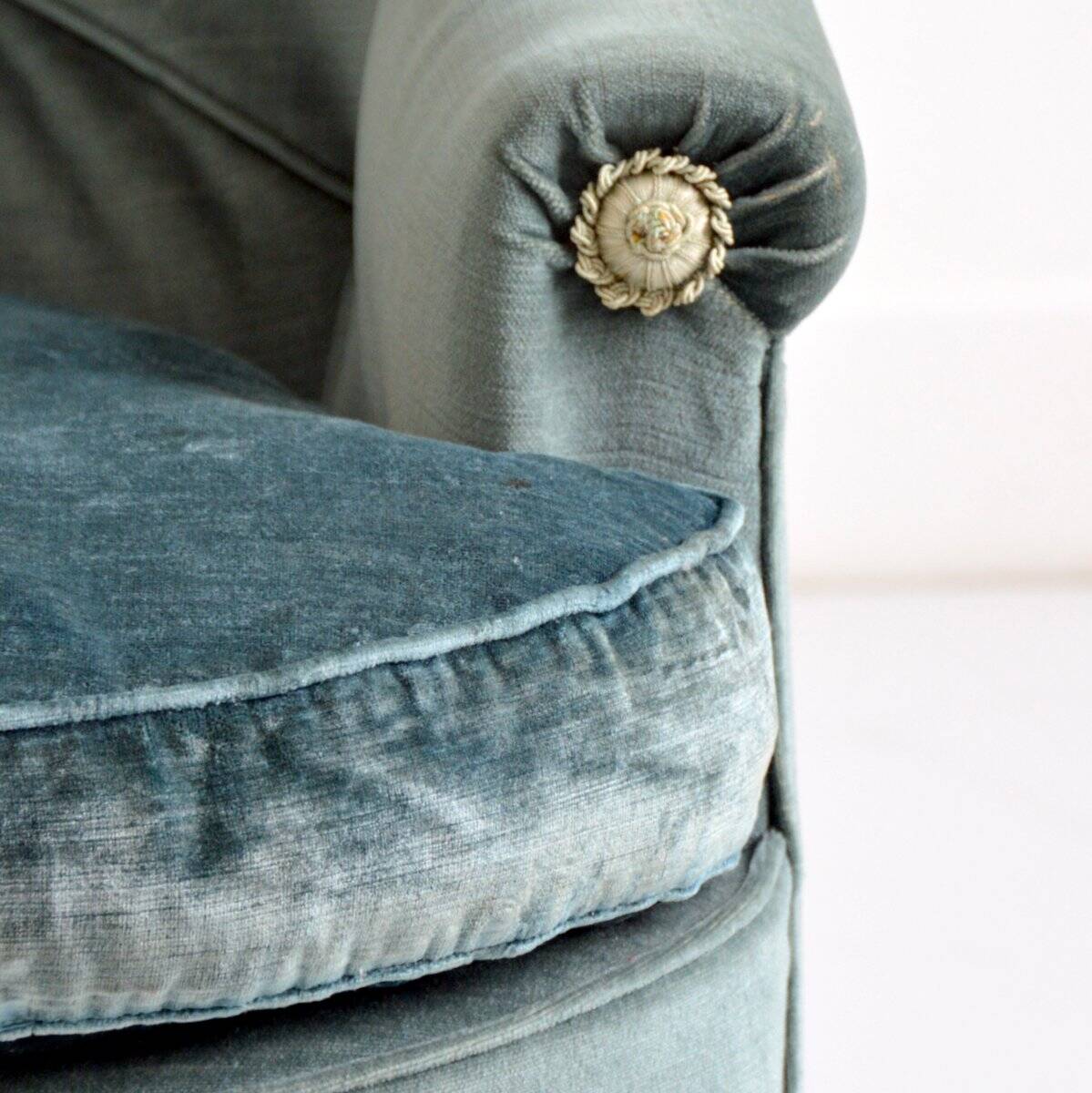 Vintage toad armchair