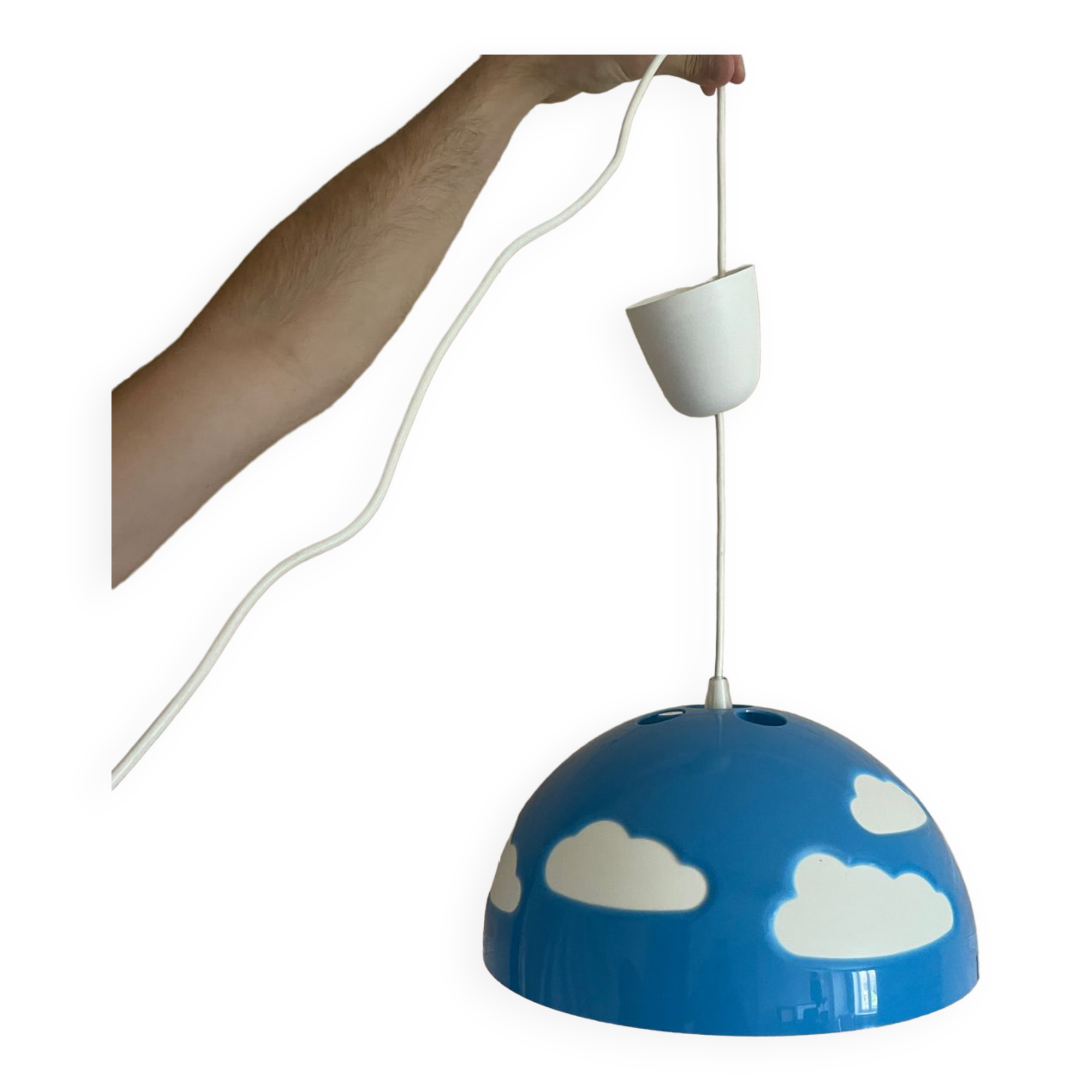 Suspension nuage bleu Ikea modèle Skojig