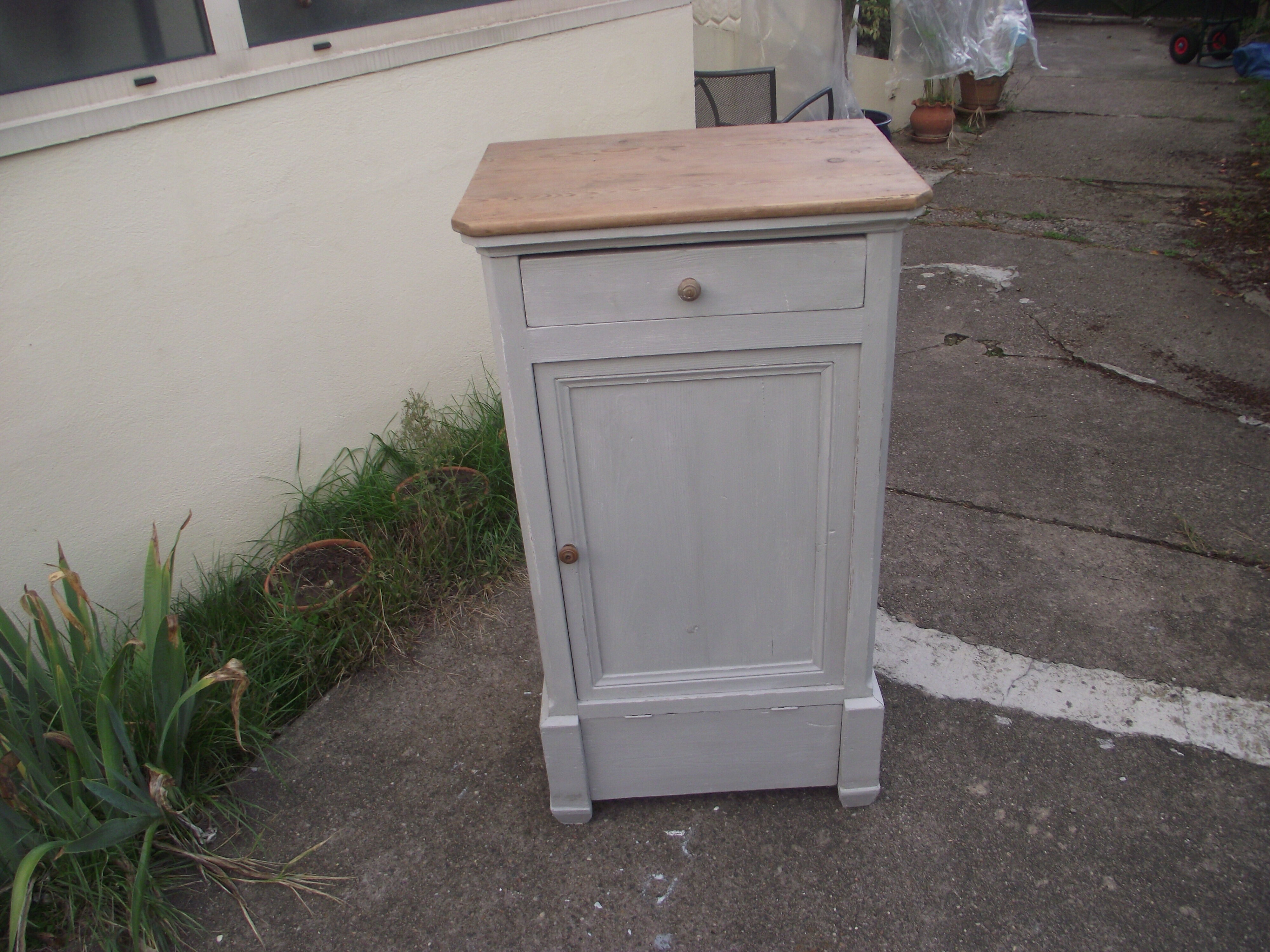 Parisian furniture with a massive fir door.