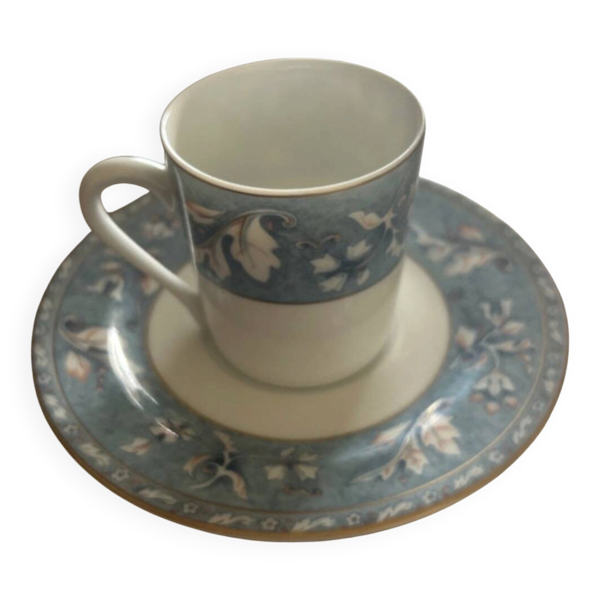 Tasse et sous tasse à café