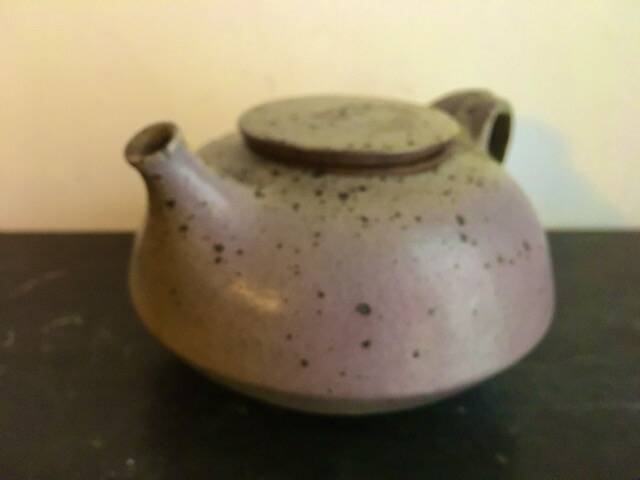 Teapot + 4 bowls in pyrite stoneware from Puisaye, Mr. Isambert Robert Deblander