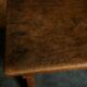 Banc repose-pied ancien en bois massif