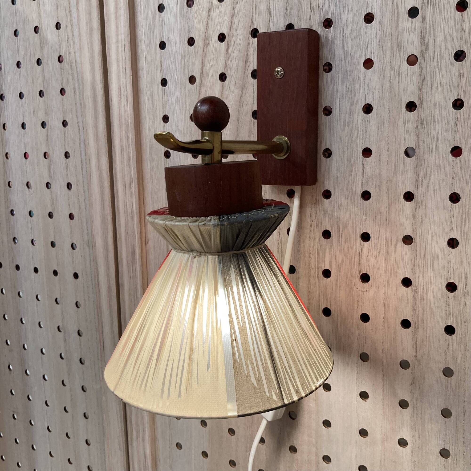 Applique teck et métal "design scandinave" 1950.