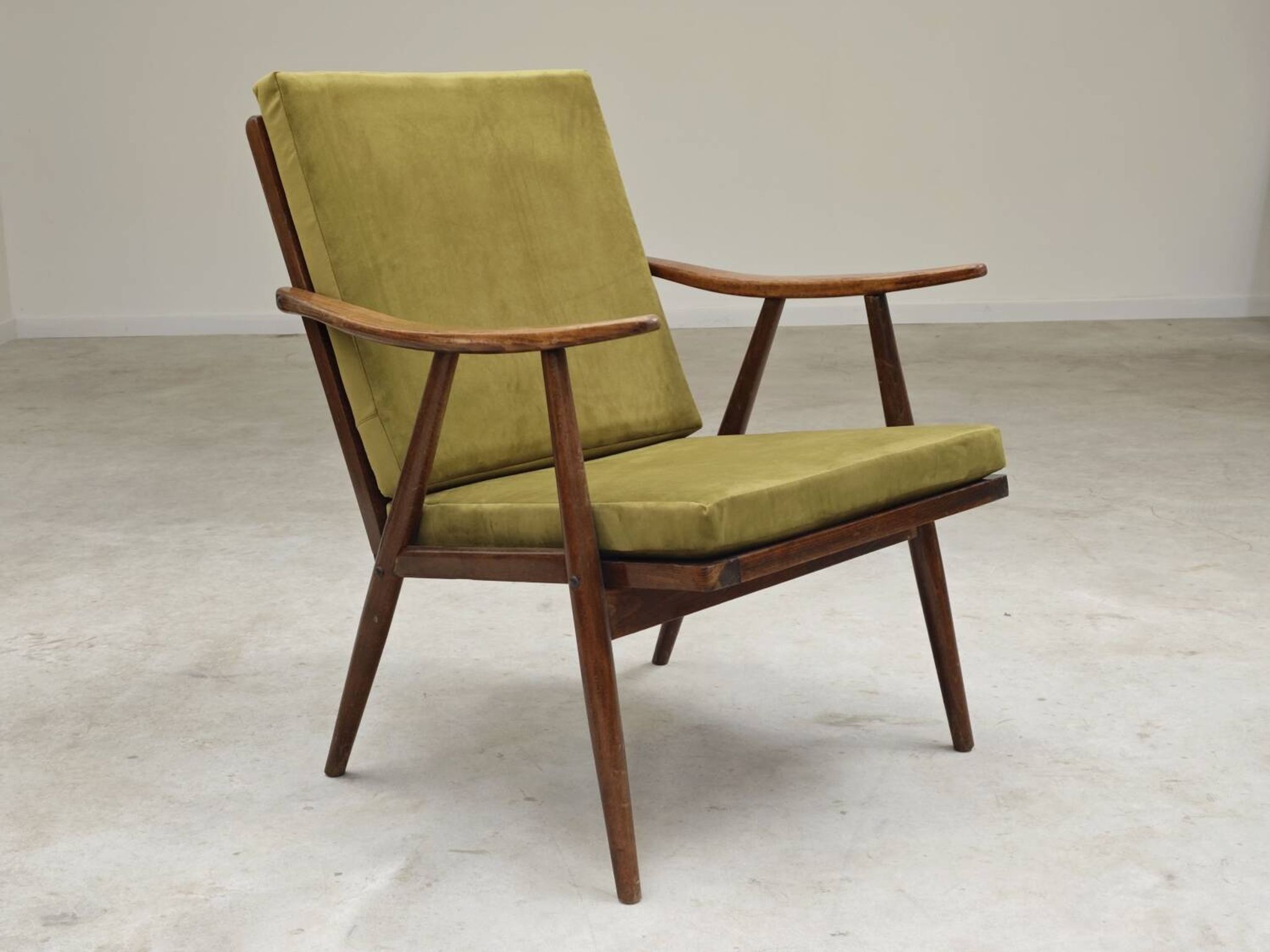 Boomerang armchair by Antonin Suman for Ton Bystrice Thonet 1960