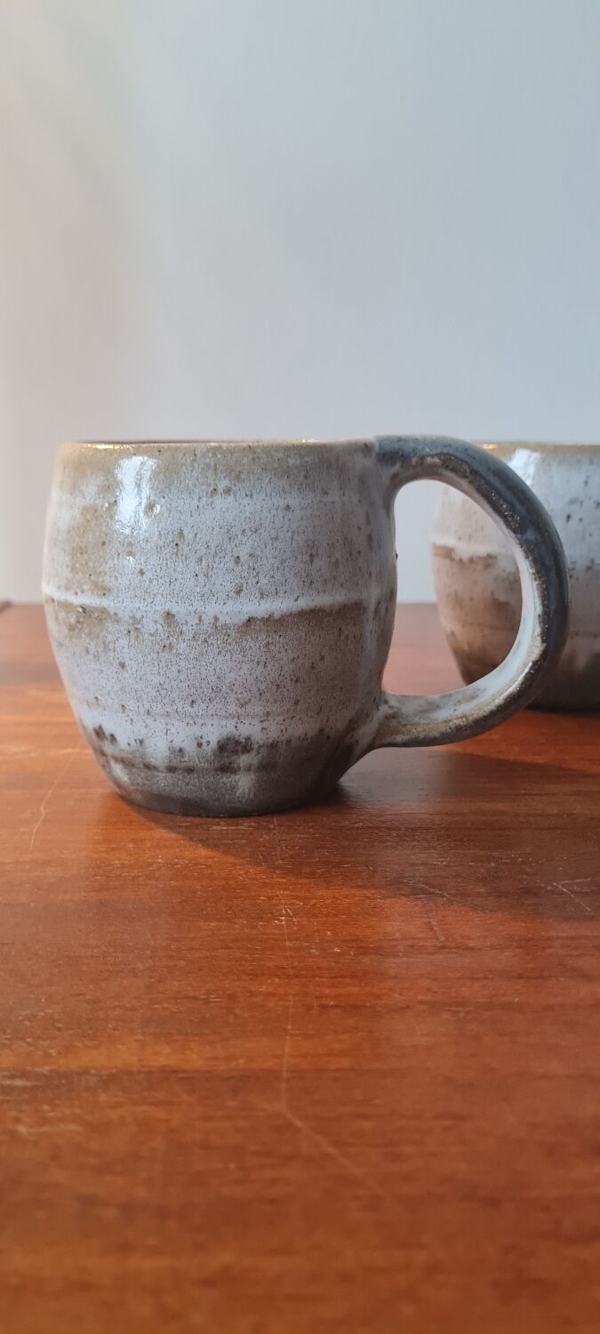 Glazed stoneware mugs