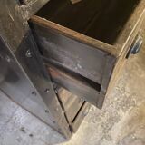 Metal chest of drawers