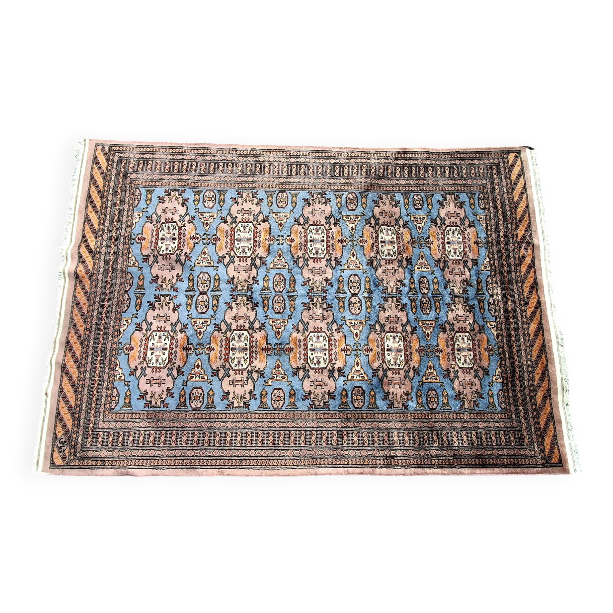 Tapis d'orient, taille 243 x 168 cm, signé numéroté