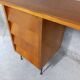 Bureau vintage design en bois clair années 50 60