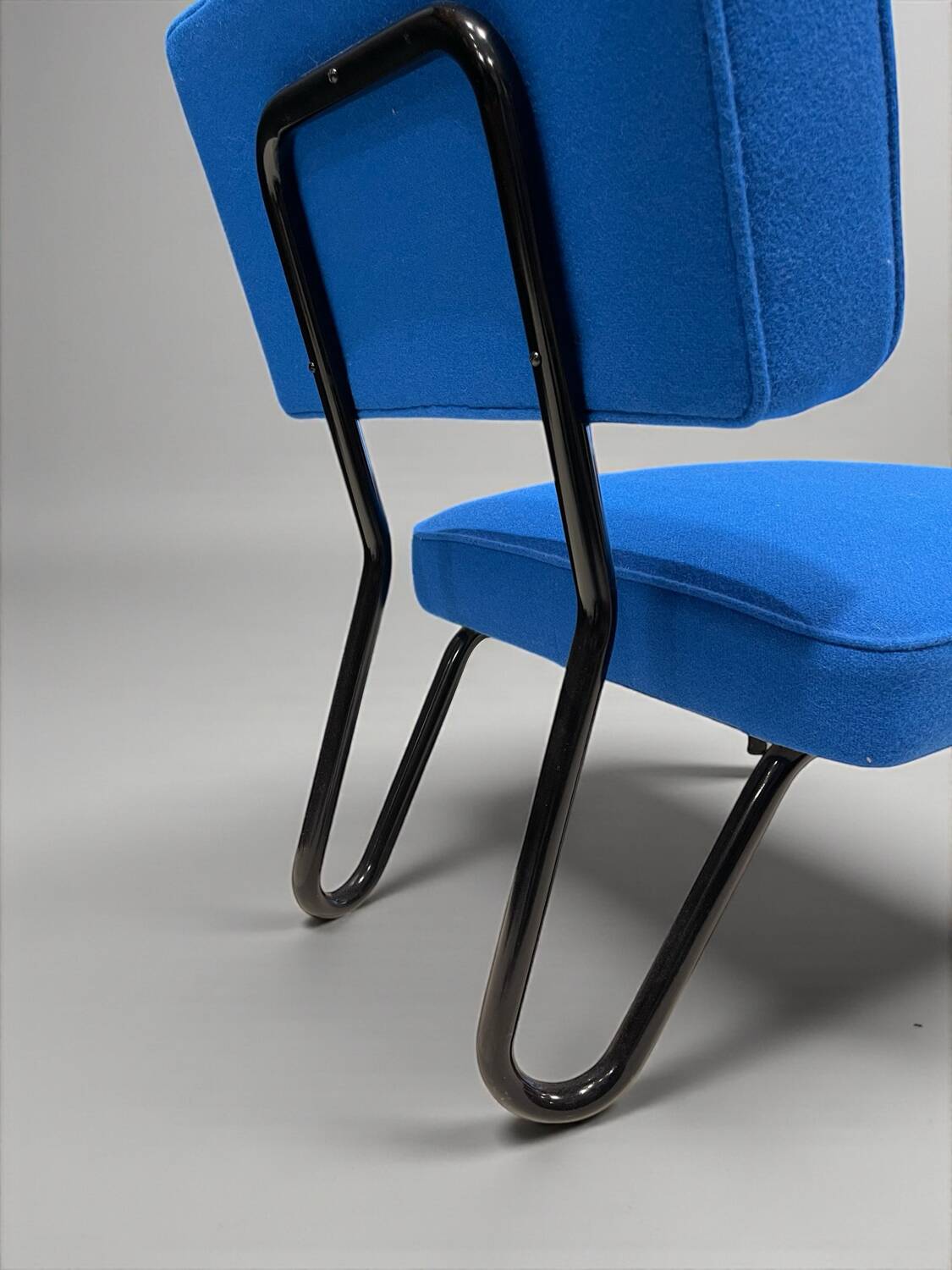 Chauffeuse design par Jacques Hitier pour tubauto 1952