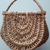 Vintage wicker bag with handle