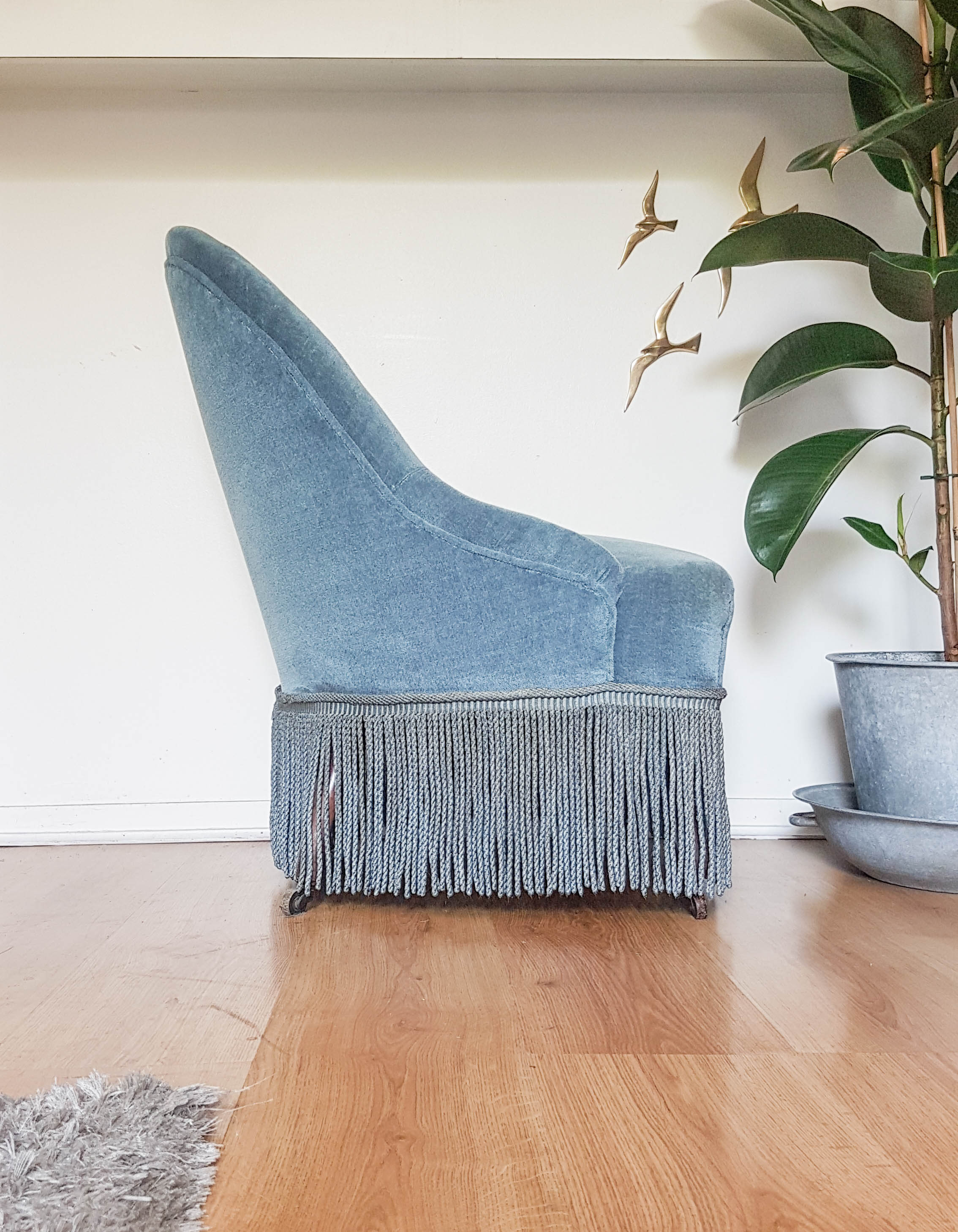 Fauteuil crapaud vintage velours bleu années 70
