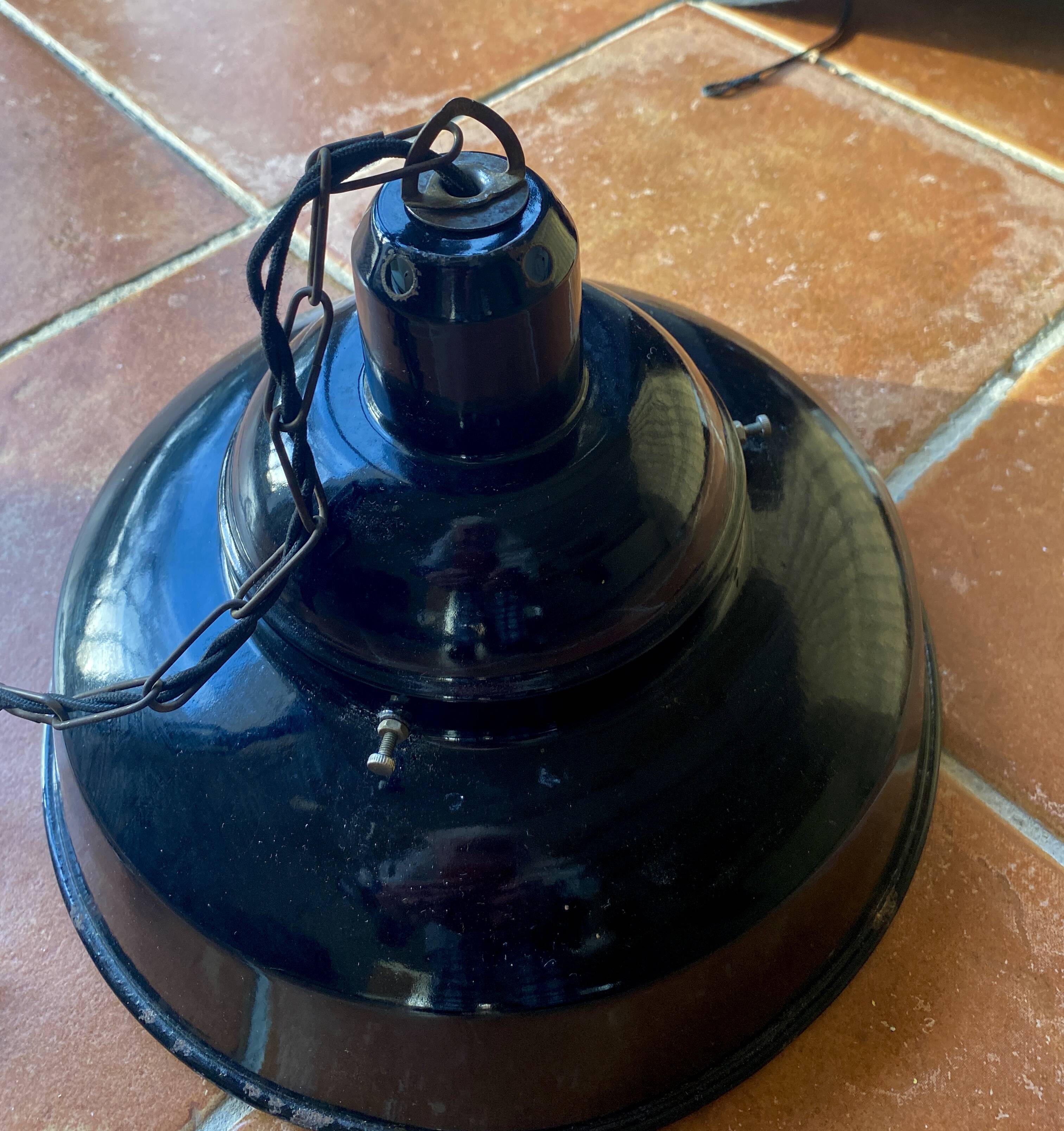 Industrial suspension, sheet metal, chain, fabric cable