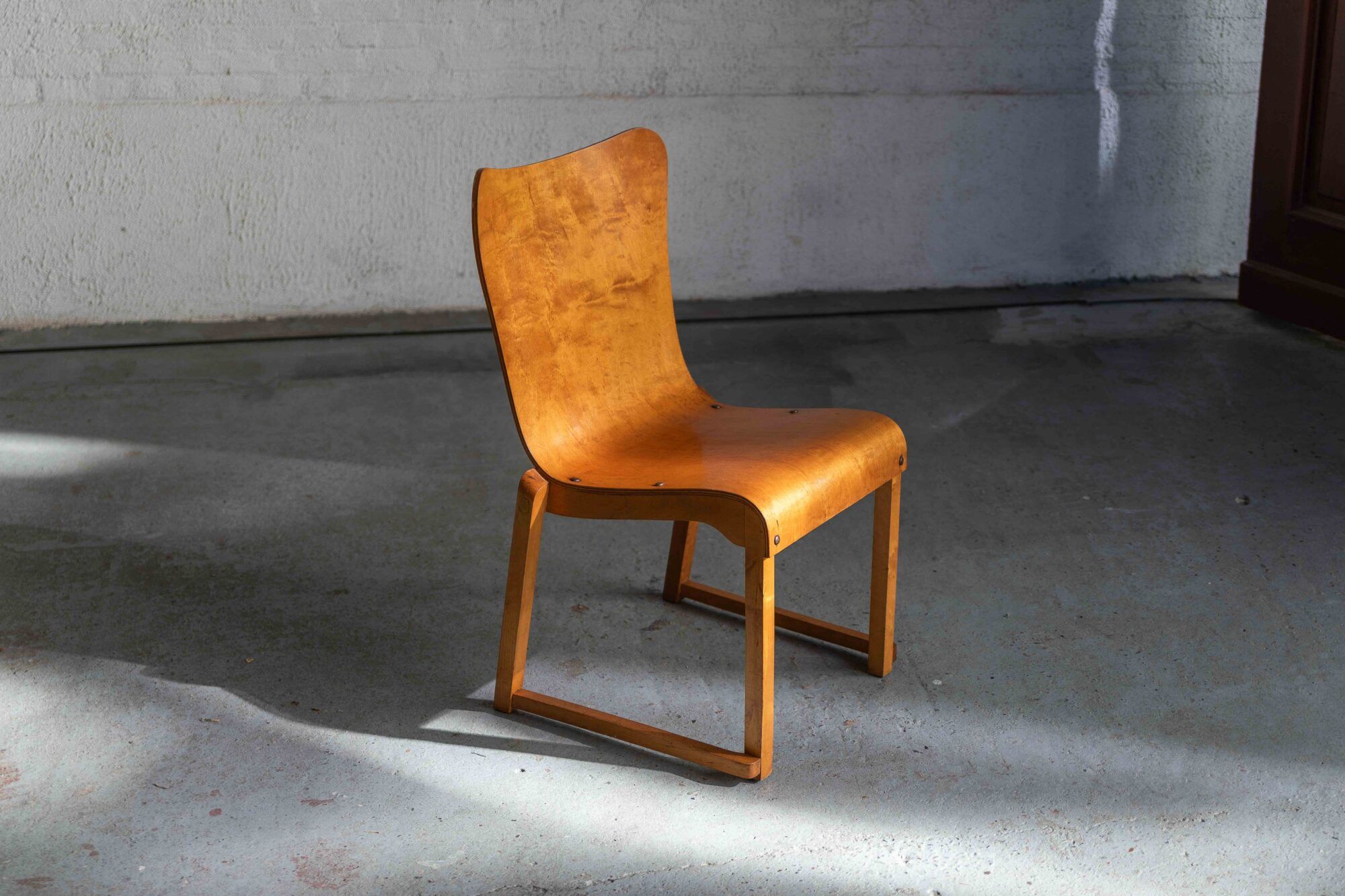 Ensemble de 6 chaises de salle à manger par Axel Larsson