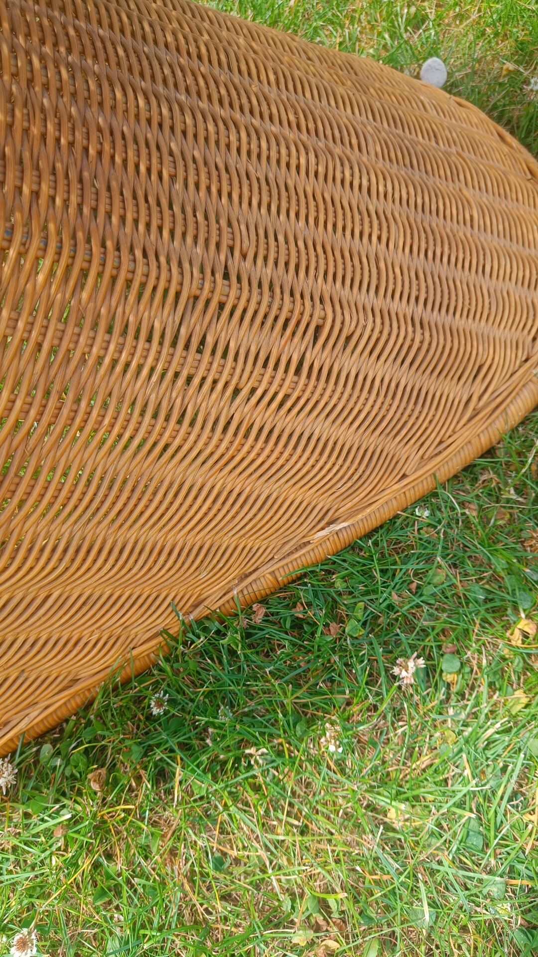 Vintage rattan chairs – cantilever design in the style of Panton – 1970s