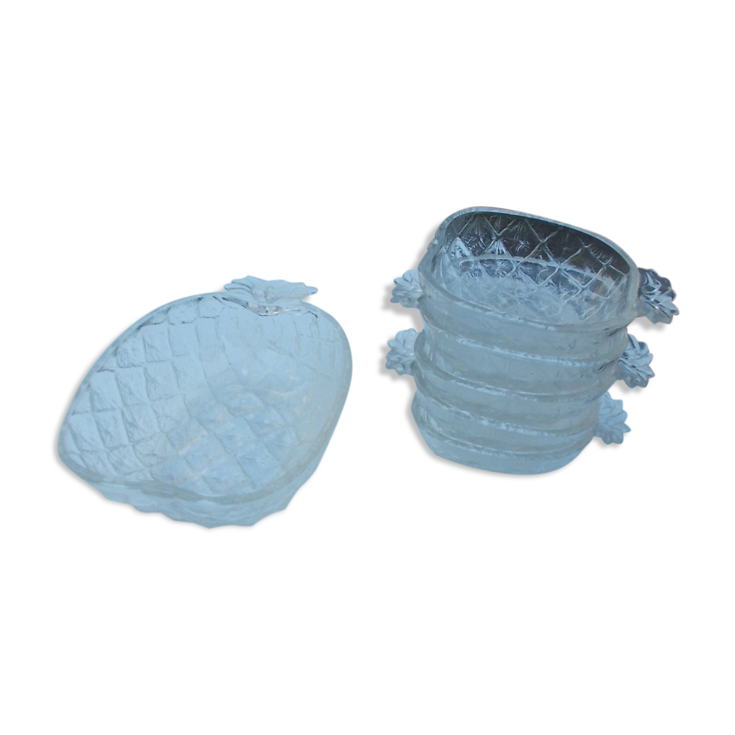 Pineapple fruit salad service