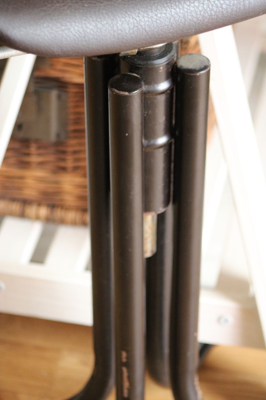Workshop stool