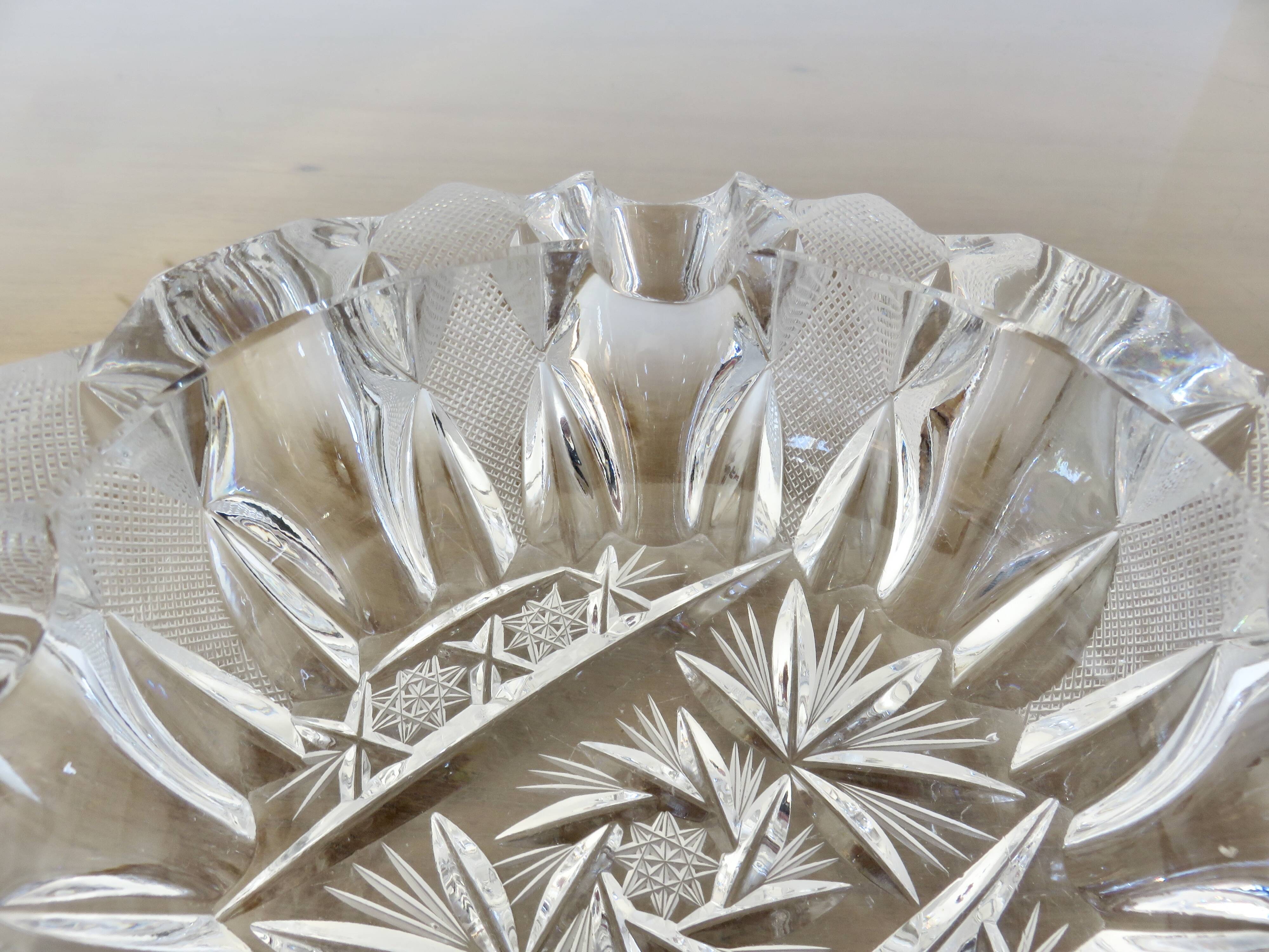 Impressive Bohemian crystal ashtray, crafted and engraved, 1950s.