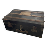 Old Truffaut trunk / chest