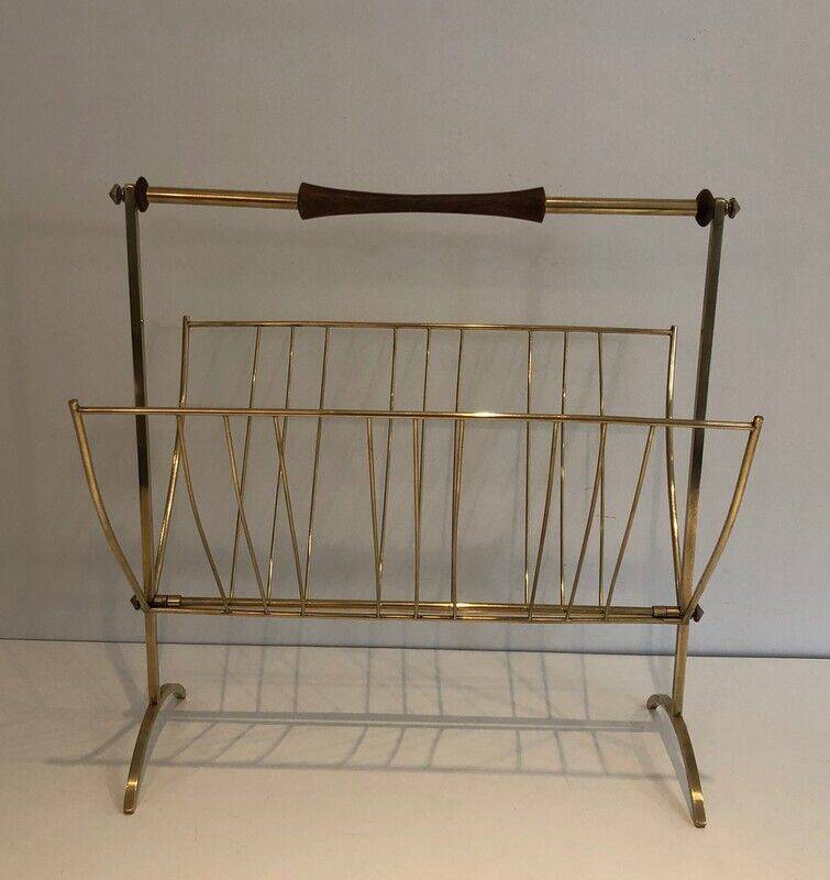 Brass and wood magazine rack, in the style of Cesare Lacca.