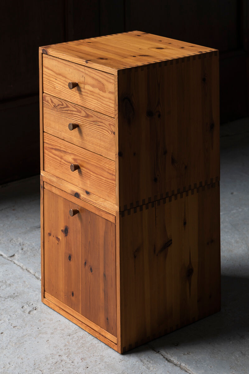 Set of 2 pine cube cabinets in the style of ate van apeldoorn, dutch design, 1960’s