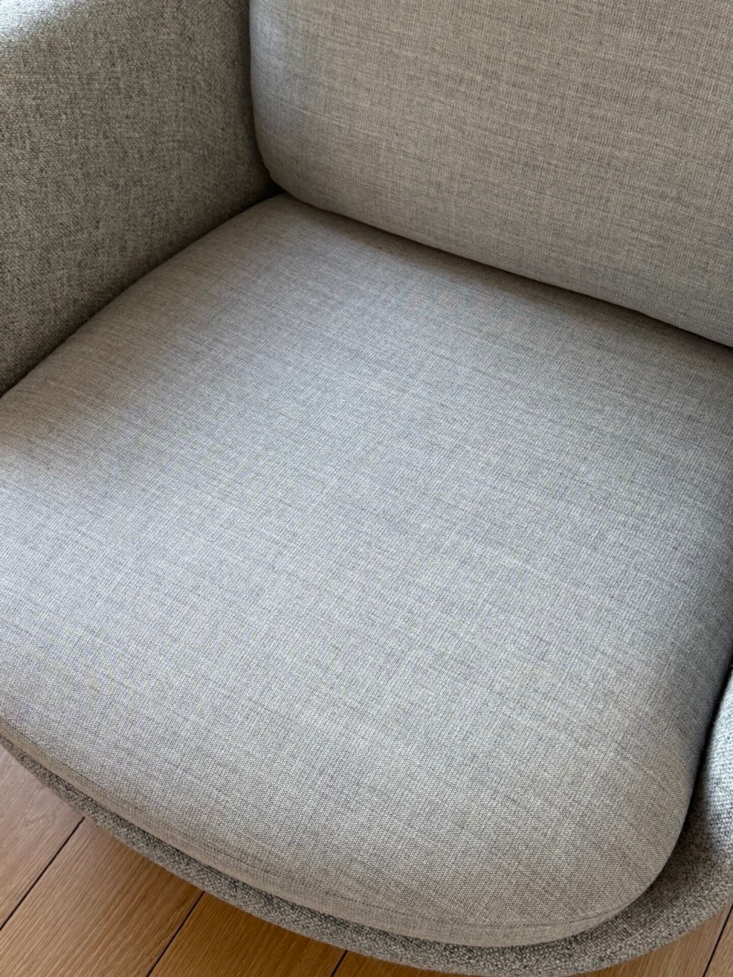 Fauteuil RO Fritz Hansen – Jaime Hayon – tissu Kvadrat