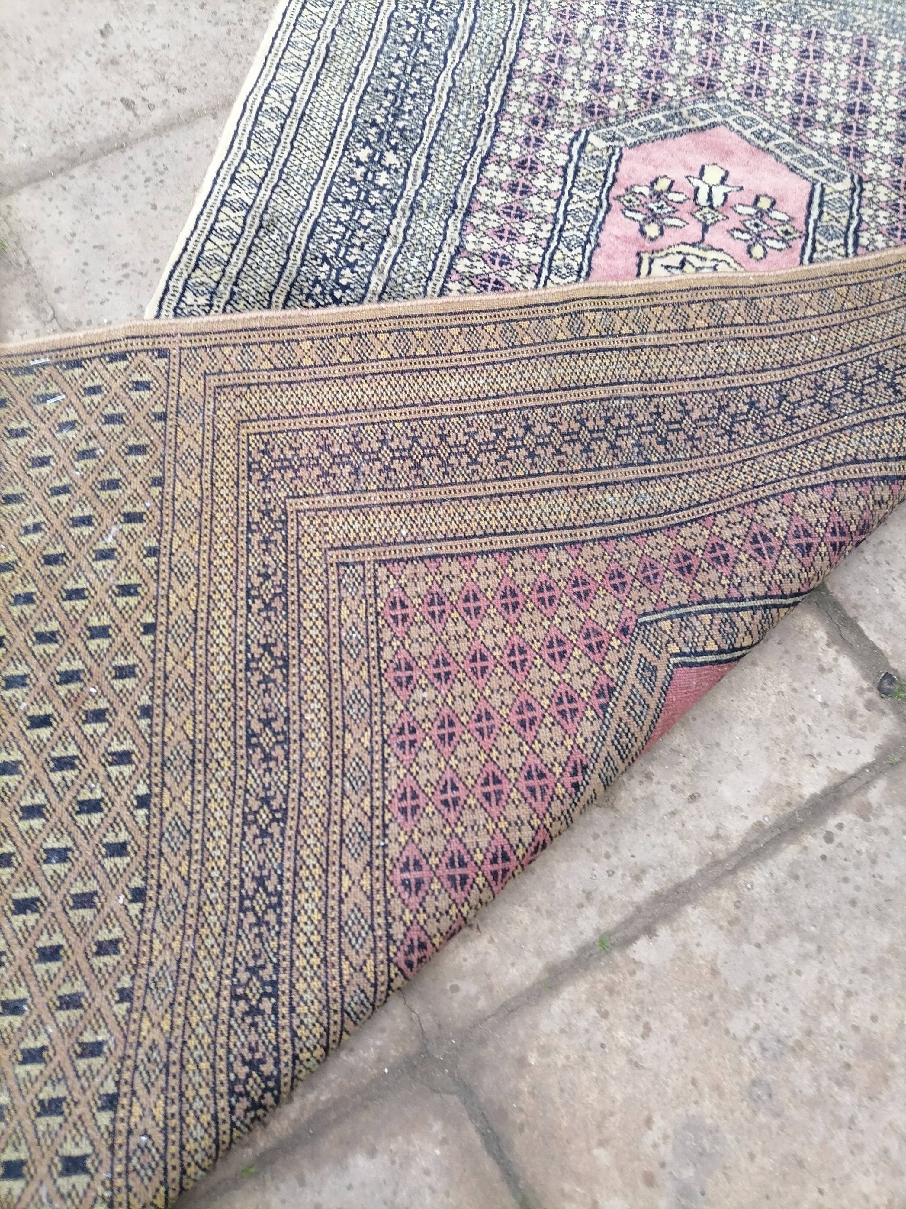 Old oriental carpet. Pakistan  140 x 71 cm