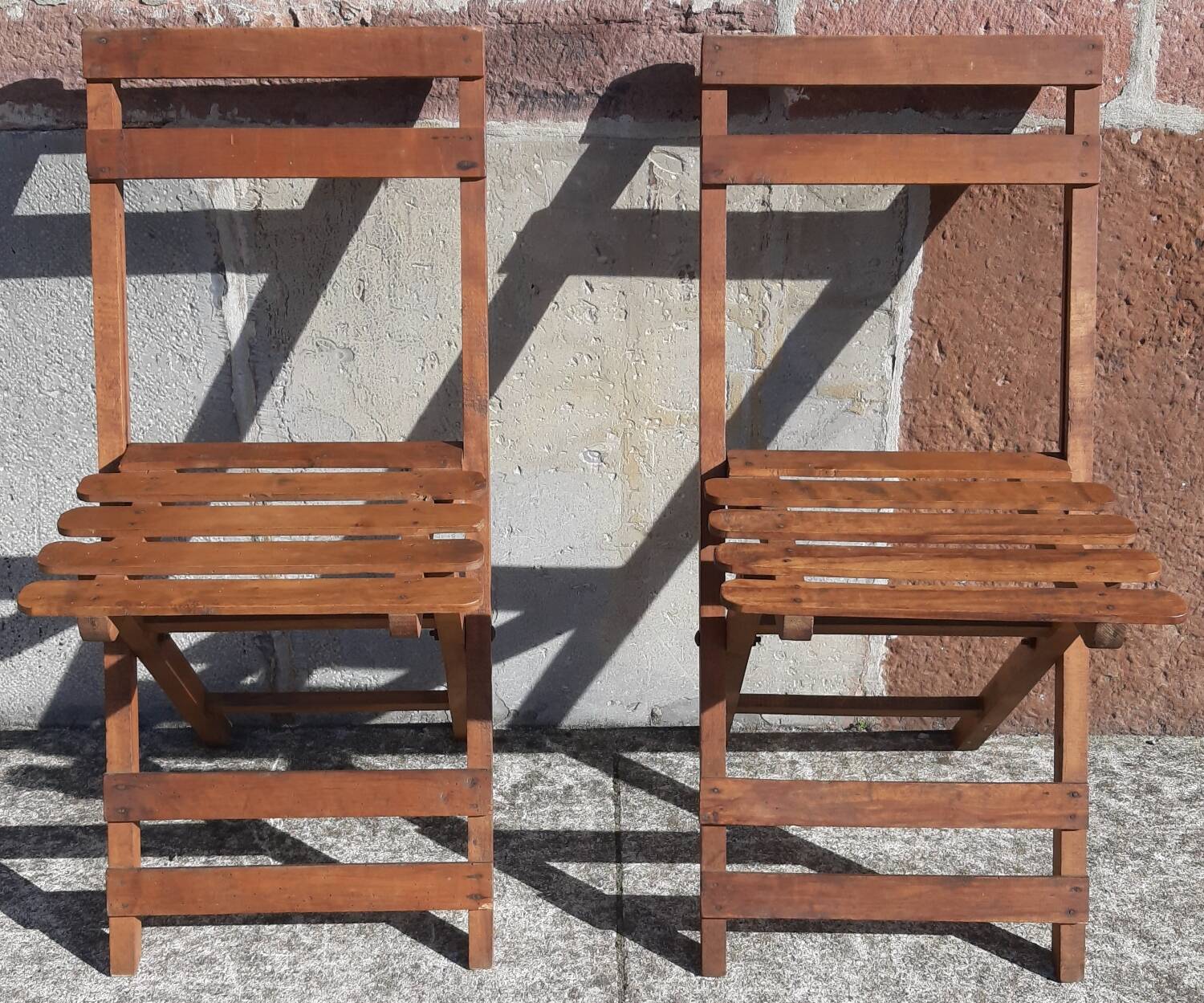 Chaises en bois pliables années 50